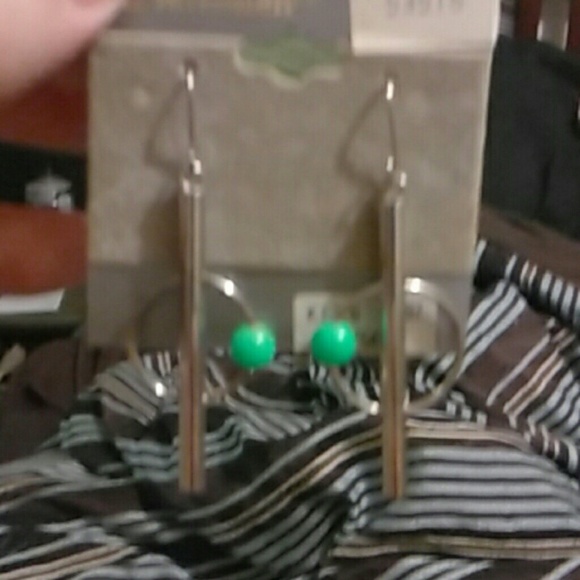 Ear rings - Picture 2 of 3